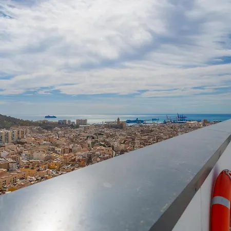 Xpce Urban 8 Skyline - Parking Free *