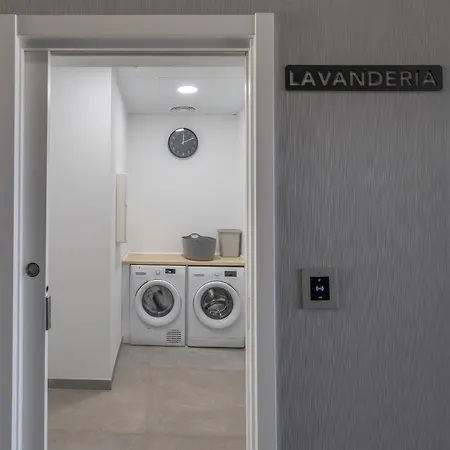 Apartment Xpce Urban 8 Skyline - Parking Free