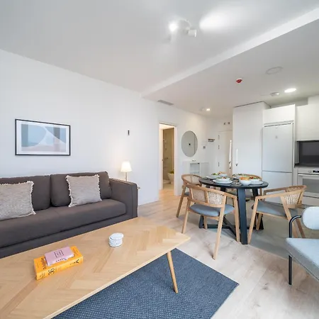 Xpce Urban 8 Skyline - Parking Free Apartment *